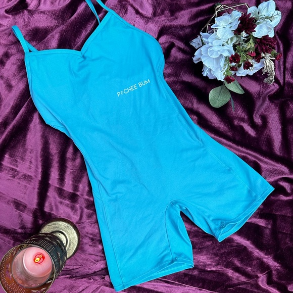 Peechbum Form Fitting Scrunch Bum Romper sz Med Bodysuit - Picture 3 of 3